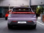 Porsche Macan-5