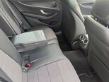 Mercedes E 300 e-11