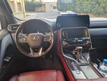 Lexus LX 500d-13