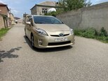 Toyota Prius-5