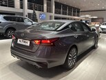 Nissan Altima-4