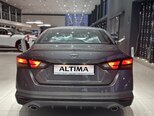 Nissan Altima-5