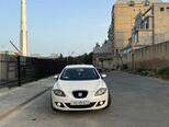 SEAT Leon-1