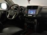 Toyota Land Cruiser Prado-12