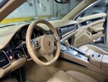 Porsche Panamera 4S-2