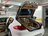 Porsche Panamera 4S-6