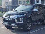 Mitsubishi Pajero Sport-6