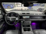 Land Rover Defender-7