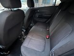 Chevrolet Aveo-12