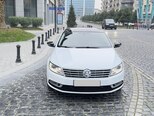 Volkswagen Passat CC-6