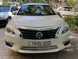 Nissan Altima-1