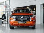 Mitsubishi L200-1