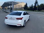 Hyundai Accent-5