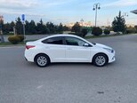 Hyundai Accent-13