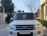 Mitsubishi Pajero-11