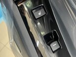 Honda e:NS1-15