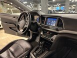 Hyundai Elantra-9