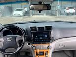 Toyota Highlander-6