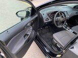 Chevrolet Cruze-12