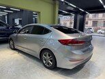 Hyundai Elantra-8