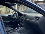Volkswagen Jetta-8