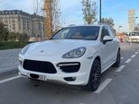 Porsche Cayenne-2