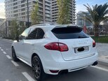 Porsche Cayenne-4
