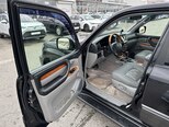 Lexus LX 470-13