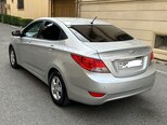 Hyundai Accent-7