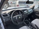 Mitsubishi L200-11