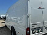 Ford Transit-11