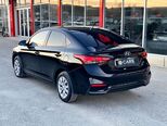 Hyundai Accent-5