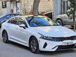Kia K5-3