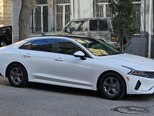 Kia K5-4