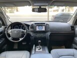 Toyota Land Cruiser-9
