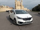 Kia Carnival-1