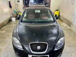 SEAT Leon-1