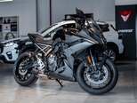 Suzuki GSX-8R-2