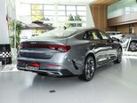 Kia K5-6