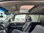 Toyota Land Cruiser-6