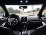 Hyundai Accent-6