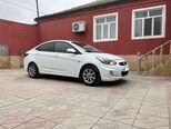 Hyundai Accent-2