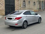 Hyundai Accent-7