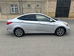 Hyundai Accent-11