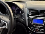 Hyundai Accent-10