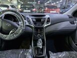 Hyundai Elantra-9