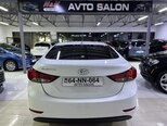 Hyundai Elantra-5