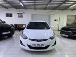 Hyundai Elantra-2