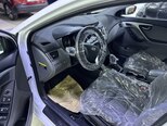 Hyundai Elantra-8