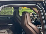 Porsche Cayenne Turbo-13